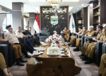 Rapat terbatas Pemkot Batu percepat penanganan sampah di Kota Batu. Foto: Prokopim KWB
