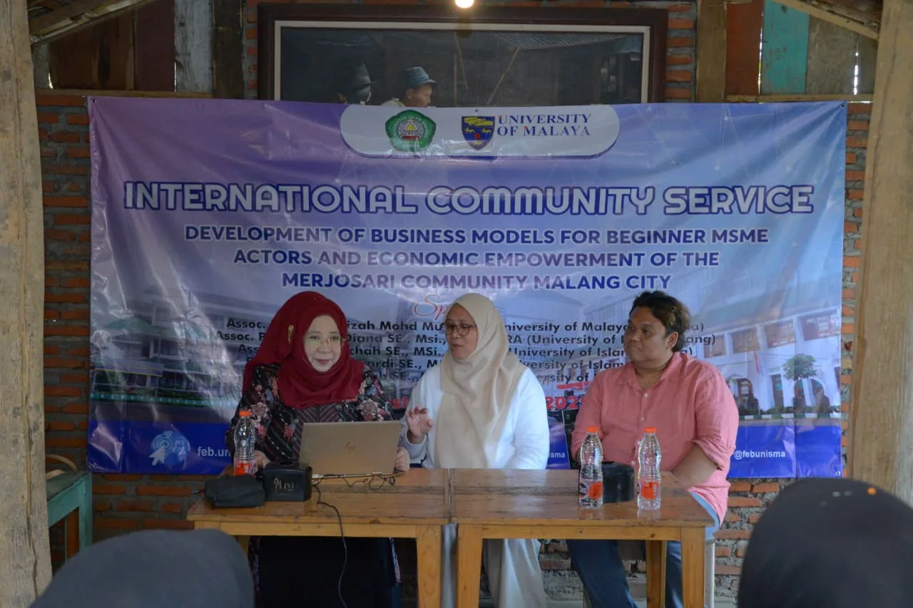 Kegiatan International Community Service antara FEB Unisma dengan Universiti Malaya Malaysia. Foto/dok
