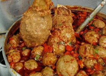 Bakso kuah pedas di Malang. Foto/Noer Elizah/Pinterest