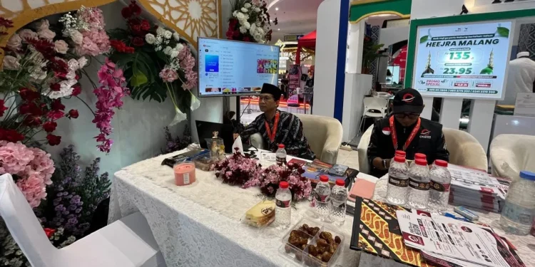 Chatour Travel hadir di Pameran Haji dan Umrah di Matos Malang dengan promo yang menarik bagi masyarakat./Foto: Tugumalang.id/Bagus Rachmad Saputra