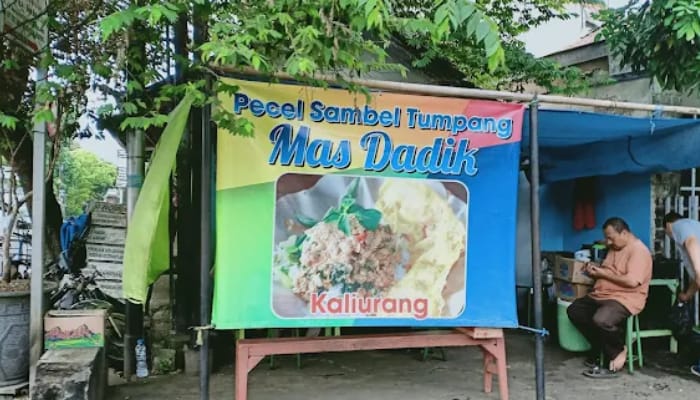 Warung Nasi Pecel Blitar Sambal Tumpang Kaliurang Lowokwaru./Foto: Google Review/Jeffri KJ.