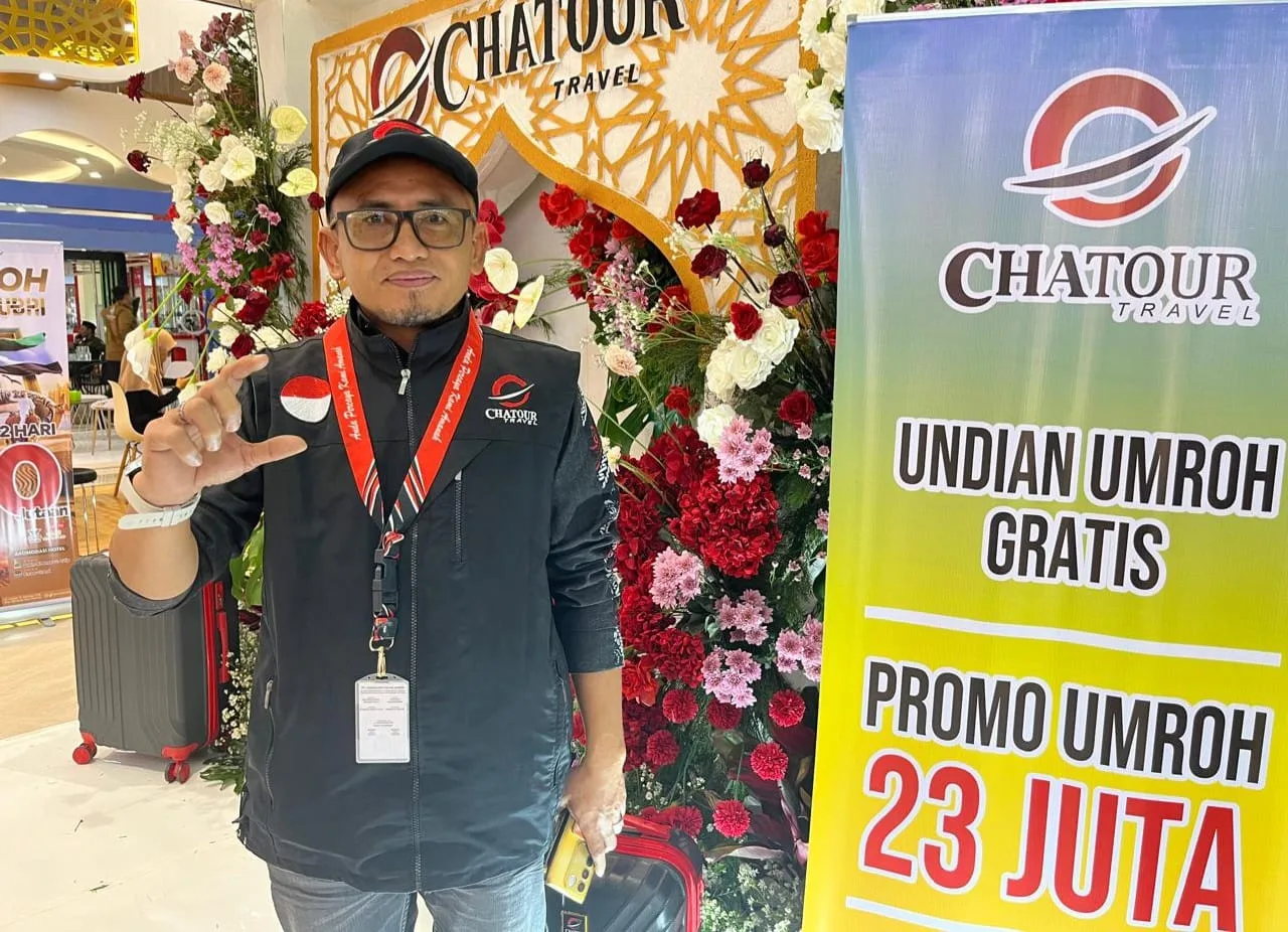 Ketua Agen Resmi Chatour Travel Kabupaten Malang, H. Achmad Zubair./Foto: Tugumalang.id/Bagus Rachmad Saputra.