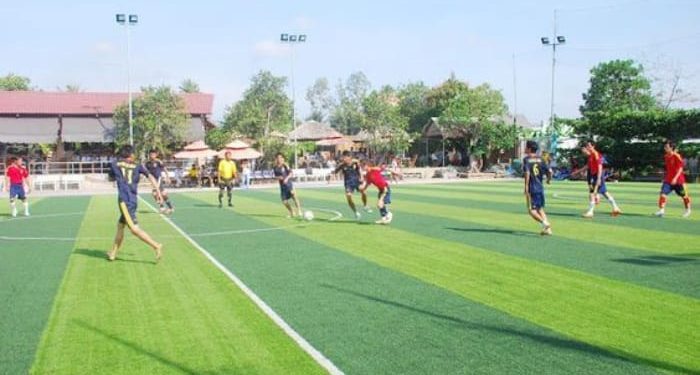 Rekomendasi lapangan mini soccer di Malang dengan fasilitas terbaik, lengkap dengan alamat dan jam operasional. /Foto: Pinterest/Tran Ha My.