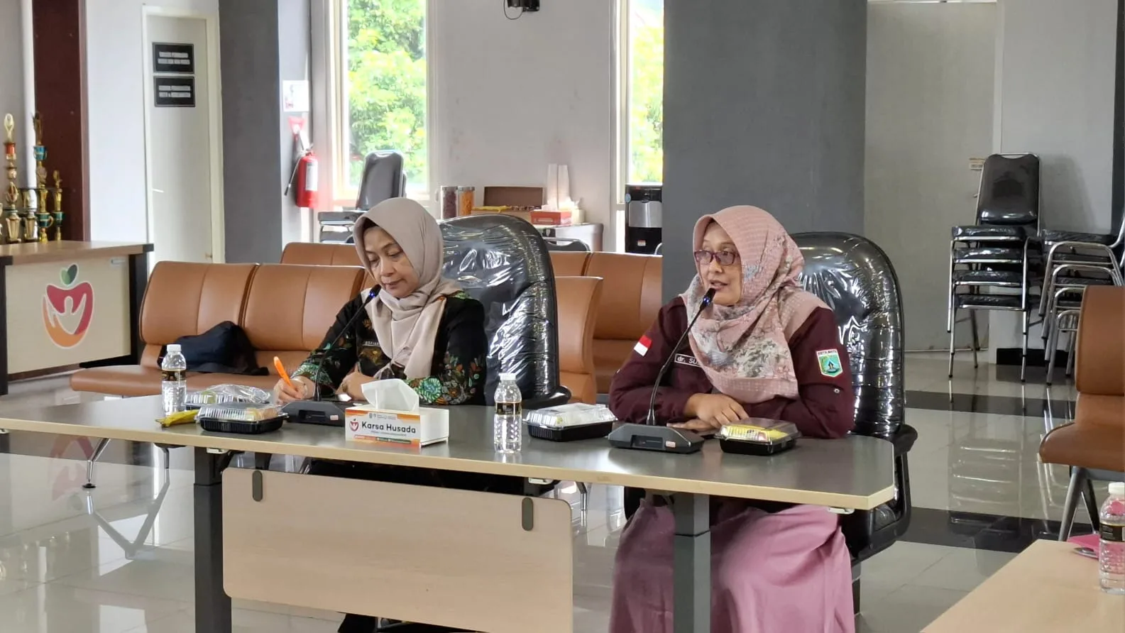 Kabid Pencegahan, Pengendalian Penyakit dan Penanganan Bencana Dinkes Kota Batu dr. Susana Indahwati saat pemaparan. Foto: Azmy