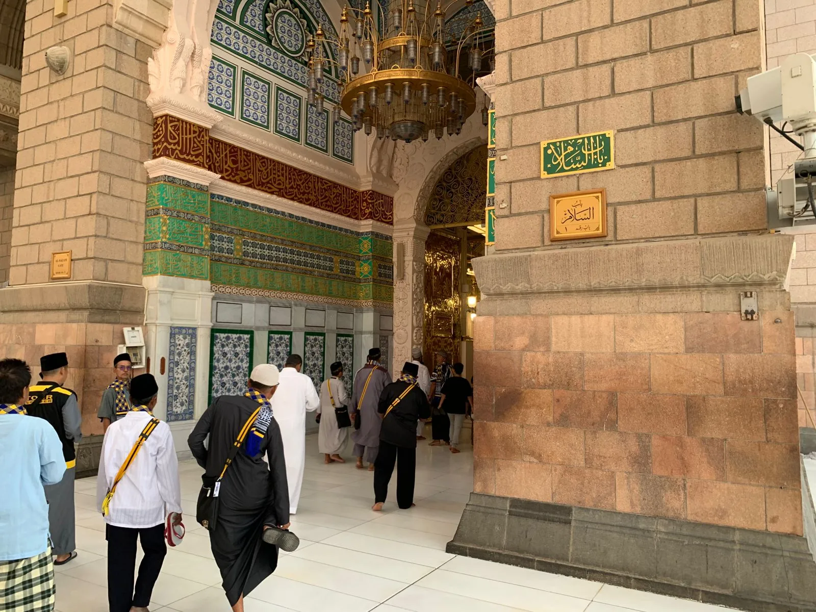Pintu babus salam menuju salam kepada Nabi Muhammad SAW. Foto: irham thoriq