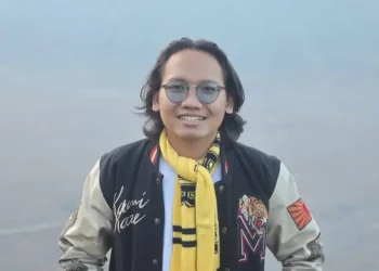 Mahasiswa Fakultas Vokasi UB Malang pembuat map roblox, Fawwaz Mufid Wardaya. Foto: Dok.