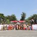 Upacara HUT RI ke-80 melibatkan ribuan karyawan ParagonCorp dengan menyewa TMII. Foto: Dok.