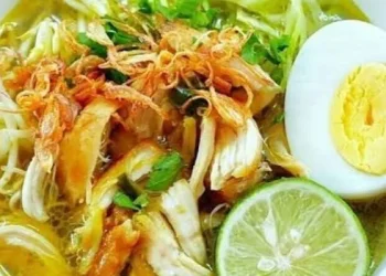 Rekomendasi Soto Lamongan di Malang yang lezat dan otentik. /Foto: Pinterest/Tri Hatmi Azani.