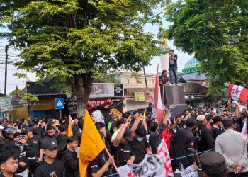 mahasiswa demo