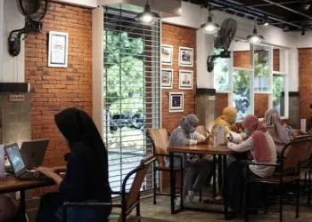 Rekomendasi tempat sarapan dekat UB yang enak, murah, dan mudah dijangkau. /Foto: Google Review Sejenak UB Coffee