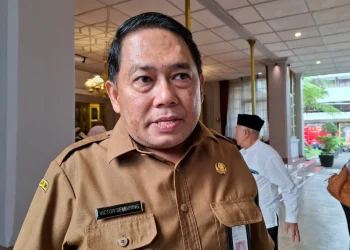 Kepala Dinas Perikanan Kabupaten Malang, Victor Sembiring, saat menjelaskan tentang kampung nelayan mera putih. Foto: Aisyah Nawangsari Putri