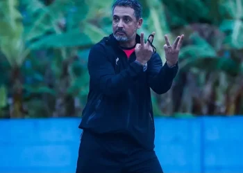 Menjamu PSBS Biak, Marco Santos janjikan Arema FC bakal tampil beda di pekan perdana BRI Super League 2025/2026. /Foto: Instagram @aremafcofficial