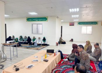 Rektor UM, Prof Hariyono bersama jajaran melakukan kunjungan ke Sekolah Indonesia Makkah. (Foto/dok. UM)