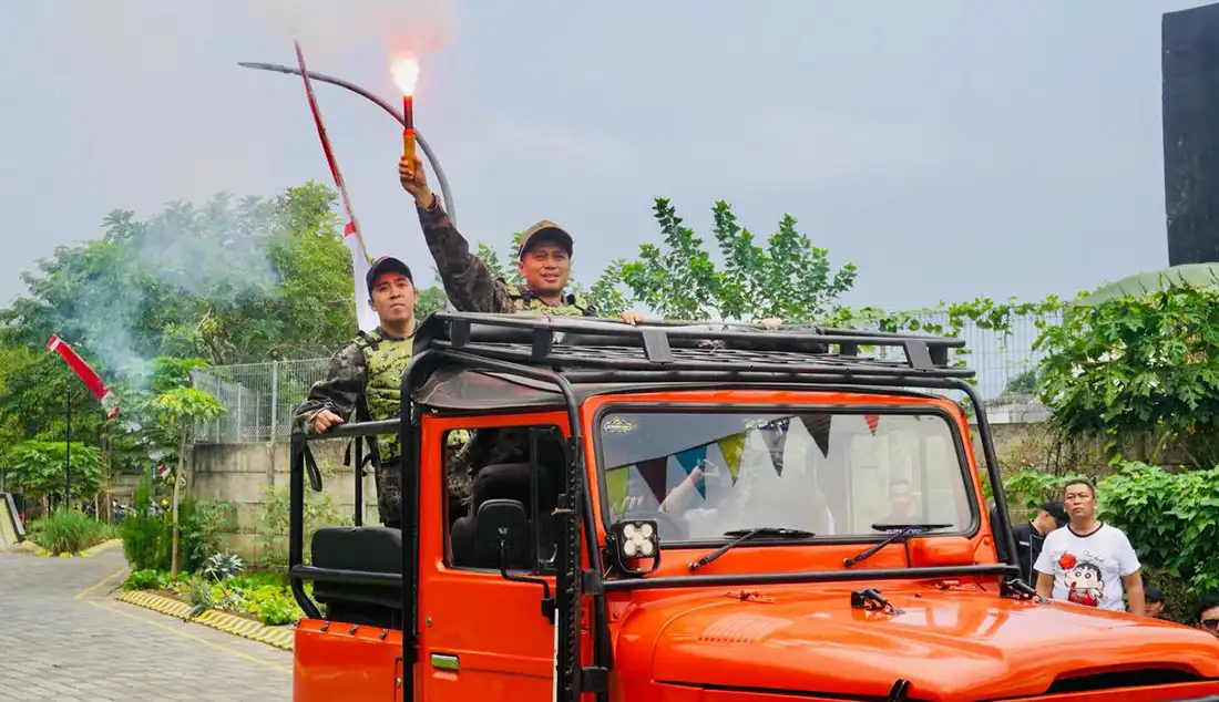 Dibuka dengan flare