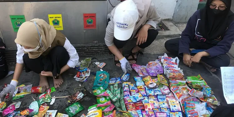 Kota Batu harus tegas pada sampah plastik