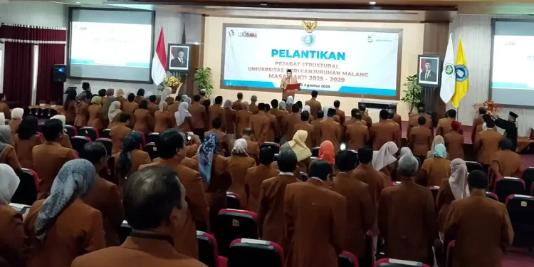 Rektor Unikama lantik pejabat struktural