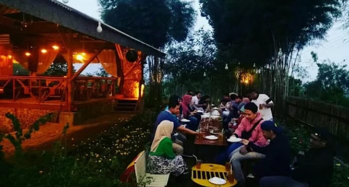 Destinasi wisata di Wagir, Kabupaten Malang yang menarik untuk dikunjungi./Foto: Google Review Pondok Wisata Latar Ombo.