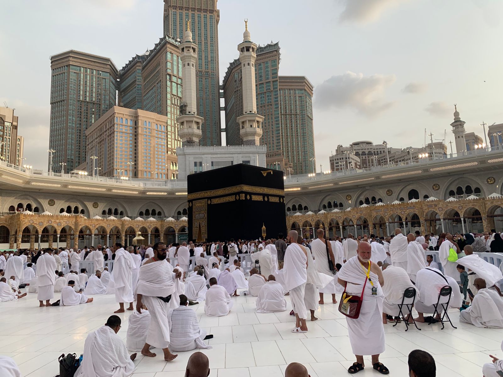Suasana Kakbah di Masjdil Haram setelah umrah sunnah yang dilakukan jama’ah Chatour Travel pada 24 Agustus lalu. Foto: irham thoriq