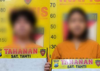 Tersangka HNM dan AM ditangkap polisi usai lakukan aborsi serta menbuang jenazah janin. Foto: Polres Malang