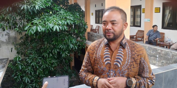 Wakil Wali Kota Batu Heli Suyanto angkat bicara soal temuan makanan MBG basi dan bau. Foto: Azmy