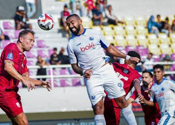 Arema FC bermain imbang 2-2 melawan Persis Solo dalam lanjutan pekan ke-7 BRI Super League 2025/2026 pada Minggu (28/9/2025). /Foto: Instagram @aremafcofficial