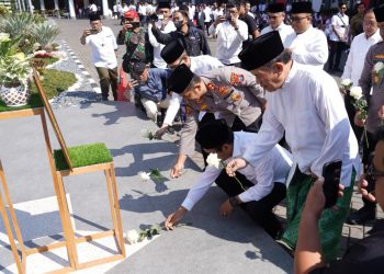Deklarasi damai dan doa bersama jajaran Forkopimda dan masyarakat Kota Batu. Foto: Prokopim KWB