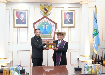 Acara kunjungan Manager PLN Malang,Agung Wibowo, ke Wali Kota Malang, Wahyu Hidayat. Foto/dok