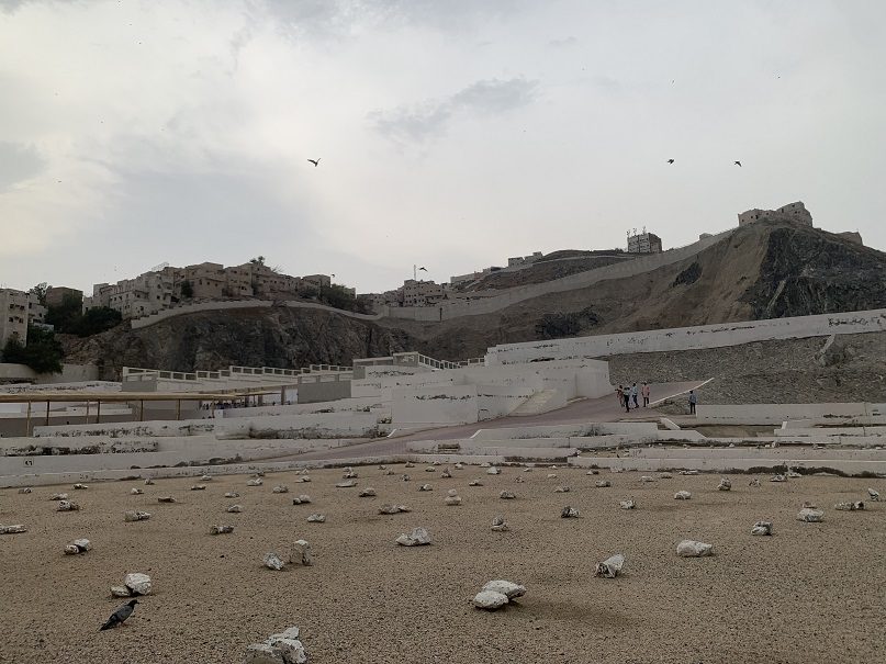 Suasana sore hari di Jannatul Ma’la yang berada di Kota Makkah pada akhir Agustus lalu. Di tempat ini dimakamkan sejumlah ulama’ asal Indonesia salah satunya KH Maimoen Subair. Foto/Irham Thoriq