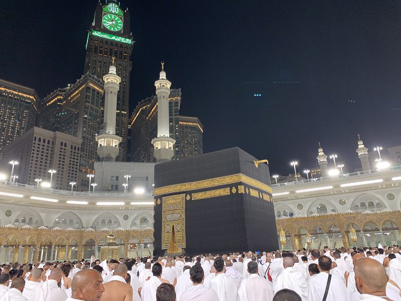 Suasana kakbah di Kota Makkah jelang shalat magrib pada akhir Agustus lalu. Foto: irham thoriq