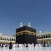 Sejarah ibadah umrah dan keutamaannya bagi umat Islam, serta nilai spiritual di balik pelaksanaan umroh dari masa Nabi Ibrahim hingga Rasulullah SAW. /Foto: Pinterest/Urban Splatter.