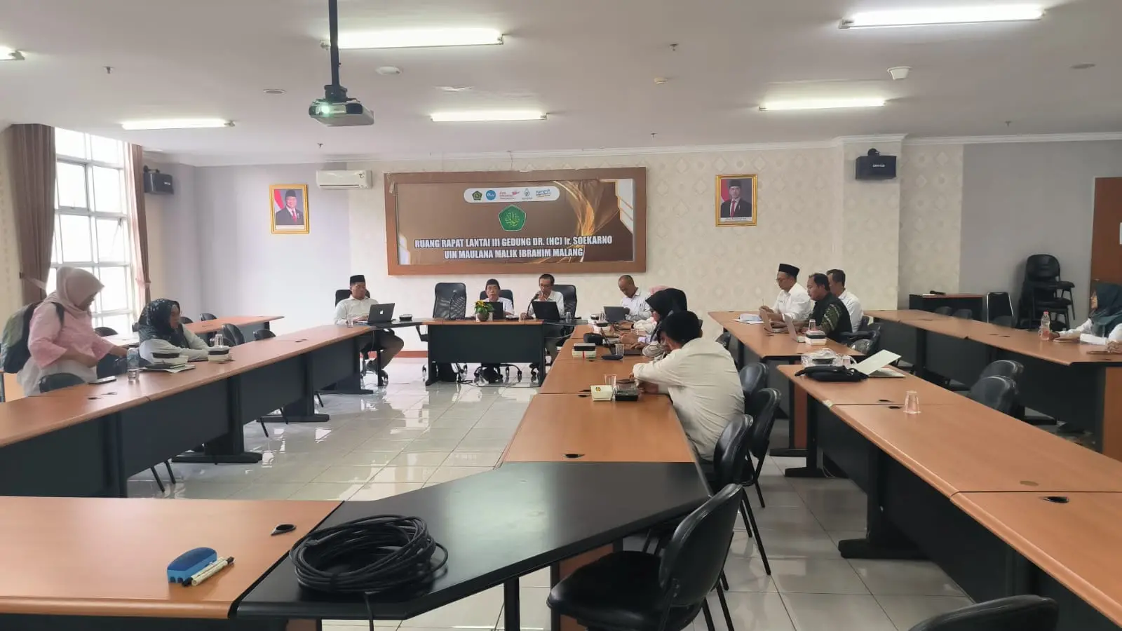 Focus Group Discussion (FGD) UIN Malang. Foto/dok UIN Malang