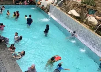 Rekomendasi wisata di Lawang, Kabupaten Malang yang menarik dengan pemandangan alam hijau, wisata edukasi, air segar, serta area rekreasi keluarga. /Foto: Google Review Pemandian Kalireco Lawang/M.Miftahul Fadilah.