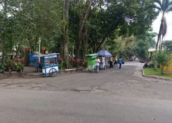 Lokasi perampokan uang nasabah bank di Kota Malang. (Foto/M Sholeh)