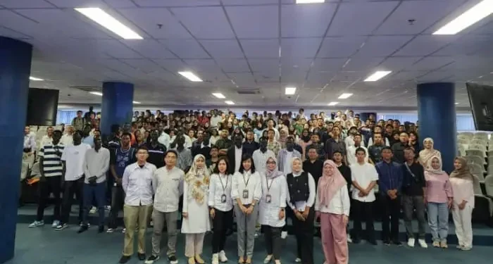 Polinema kenalkan orientasi akademik dan budaya kepada mahasiswa asing kelas internasional tahun akademik 2025/2026. /Foto: Dok. Polinema.