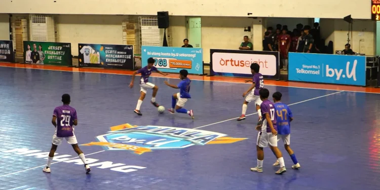 Suasana keseruan kompetisi Piala by.U Malang 2025. Foto: Azmy