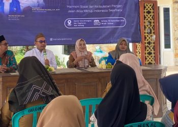 Kegiatan pengabdian masyarakat terkait ketahanan pangan di Desa Brongkal yang diinisiasi Gawa Lelaku Community dan Kopri PC PMII Kabupaten Malang. Foto: dok. Gawa Lelaku Community