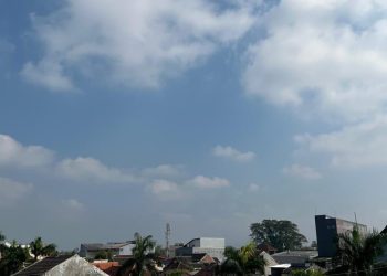 Informasi prakiraan cuaca Malang hari Jumat, 5 September 2025 yang diperkirakan dalam kondisi cerah hingga berawan sepanjang hari. /Foto: Tugumalang.id/Bagus Rachmad Saputra.