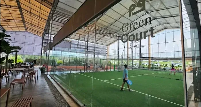 bermain padel