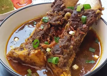 Sop Konro