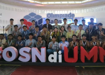 Para finalis Ekshibisi Kompetisi Kecerdasan Artifisial OSN 2025. Foto: Husni/Tugu Media Group