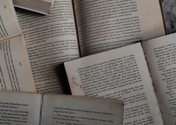 Film adaptasi novel Dan Brown. /Foto: Pinterest/Nurlian.