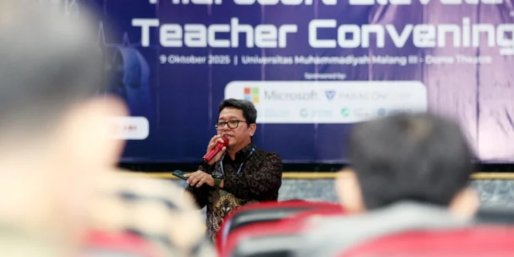 Event Microsoft Elevate Teacher Convening 2025 di Dome Theater UMM membahas peluang dan tantangan Artificial Intelligence (AI) di masa depan. /Foto: Tugumalang.id/Husni.