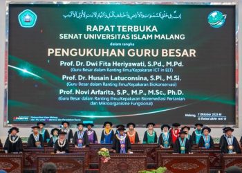 Pengukuhan guru besar Unisma Malang. Foto: Dok