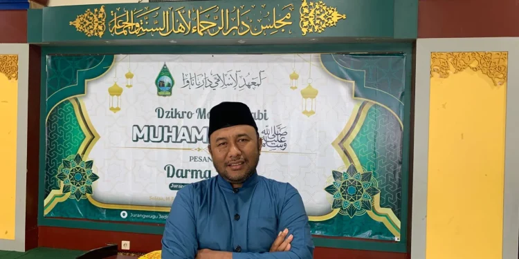 H Umar Faruq di pesantrennya di daerah Jedong, Wagir, Kabupaten Malang. Foto: Irham Thoriq