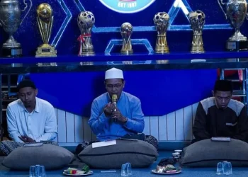 Peringatan tiga tahun Tragedi Kanjuruhan, Manajemen Arema FC gelar doa bersama, khataman Al-Quran, Tahlil, dan Yasinan. /Foto: Instagram @aremafcofficial.