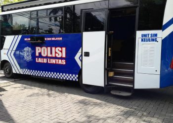 Jadwal layanan SIM Keliling Kota Malang hari Rabu, 29 Oktober 2025, ketahui syarat lengkap perpanjangan SIM A dan C agar proses cepat. /Foto: Tugumalang.id/Bagus Rachmad Saputra.