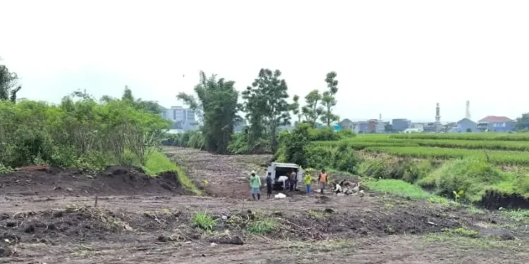 Lokasi lahan yang akan dijadikan jalur alternatif Candi Panggung. (Foto/M Sholeh)