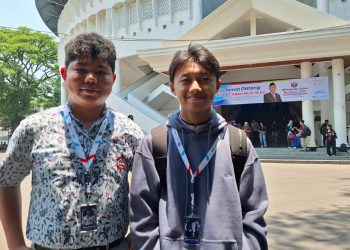 Dua finalis EKKA 2025, Willey (kiri), finalis terjauh dari Bitung, Sulut dan Lintang Gani (kanan) finalis kontingen tuan rumah dari MAN 2 Kota Malang. Foto: Azmy