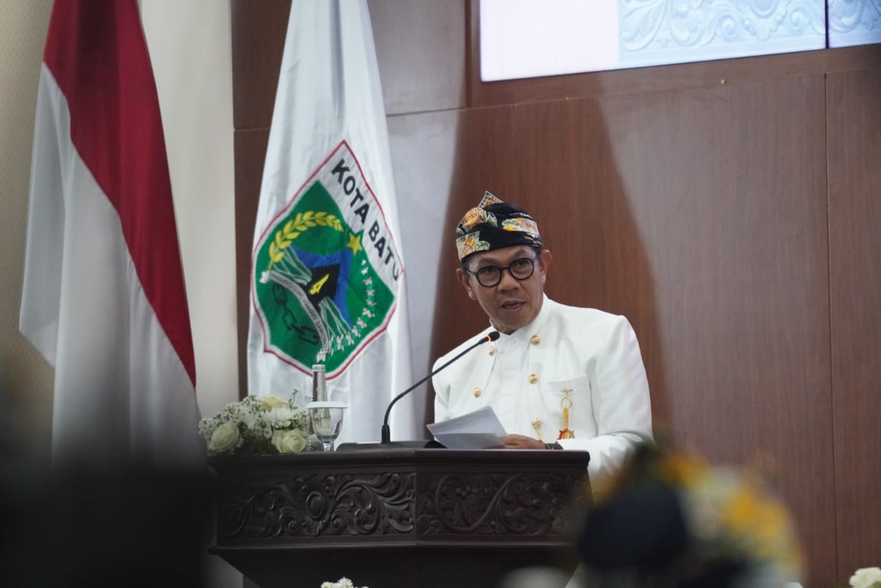 Wali Kota Batu Nurochman gaungkan semangat MBATU SAE di Rapat Paripurna Hari Jadi ke-24 Kota Batu. Foto: Dok