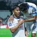 Duel seru PSM Makassar vs Arema FC di Stadion Gelora B.J. Habibie Parepare, Minggu (19/10/2025) berakhir 1-2 untuk kemenangan Arema FC. /Foto: Instagram @aremafcofficial.